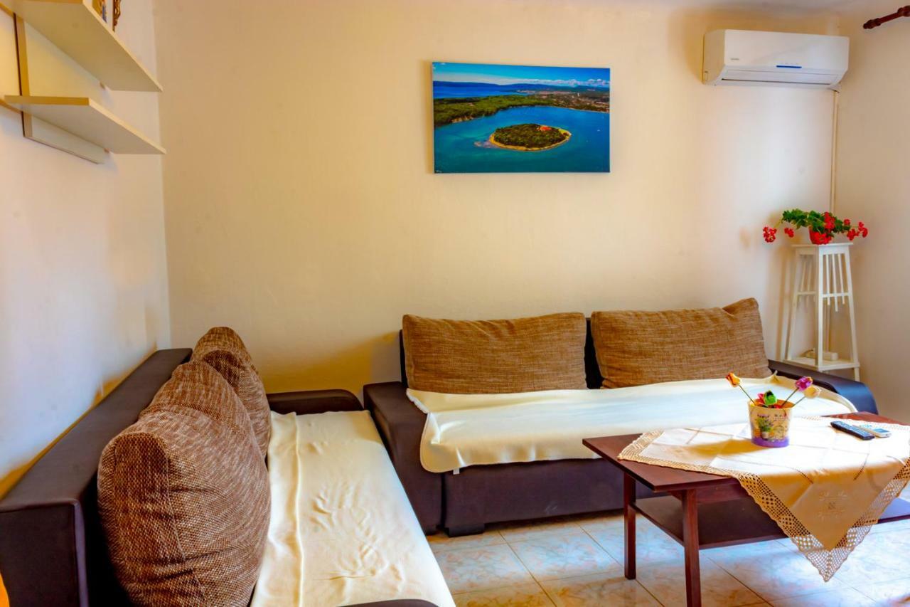 Kuca Za Odmor Kornic Villa Екстериор снимка