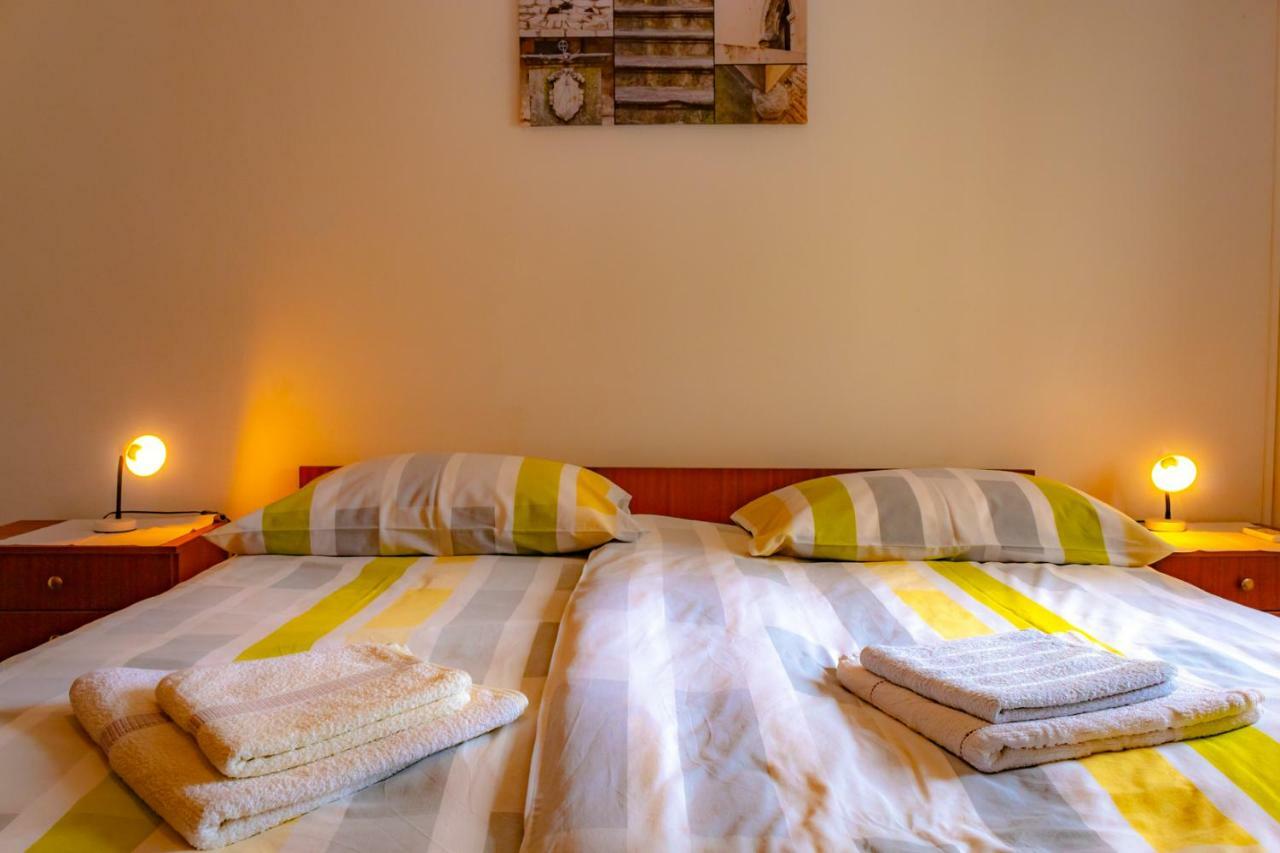 Kuca Za Odmor Kornic Villa Екстериор снимка